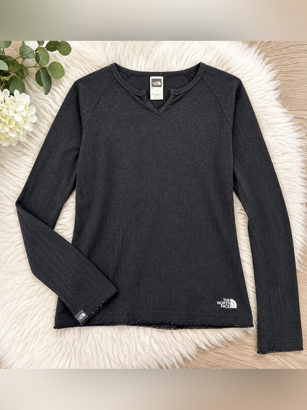 The North Face VaporWick Ribbed Pointelle Lace Trim Split Neck Top Black XL